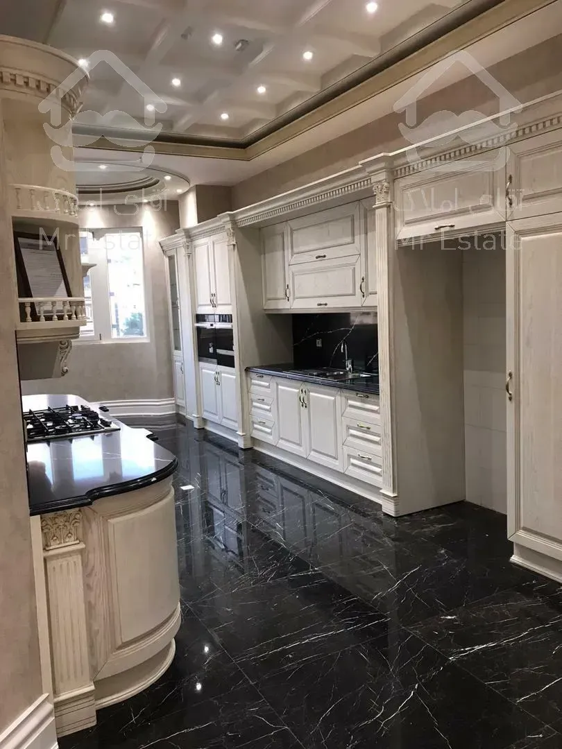 خرید  آپارتمان 200 متری سنبل فرمانیه