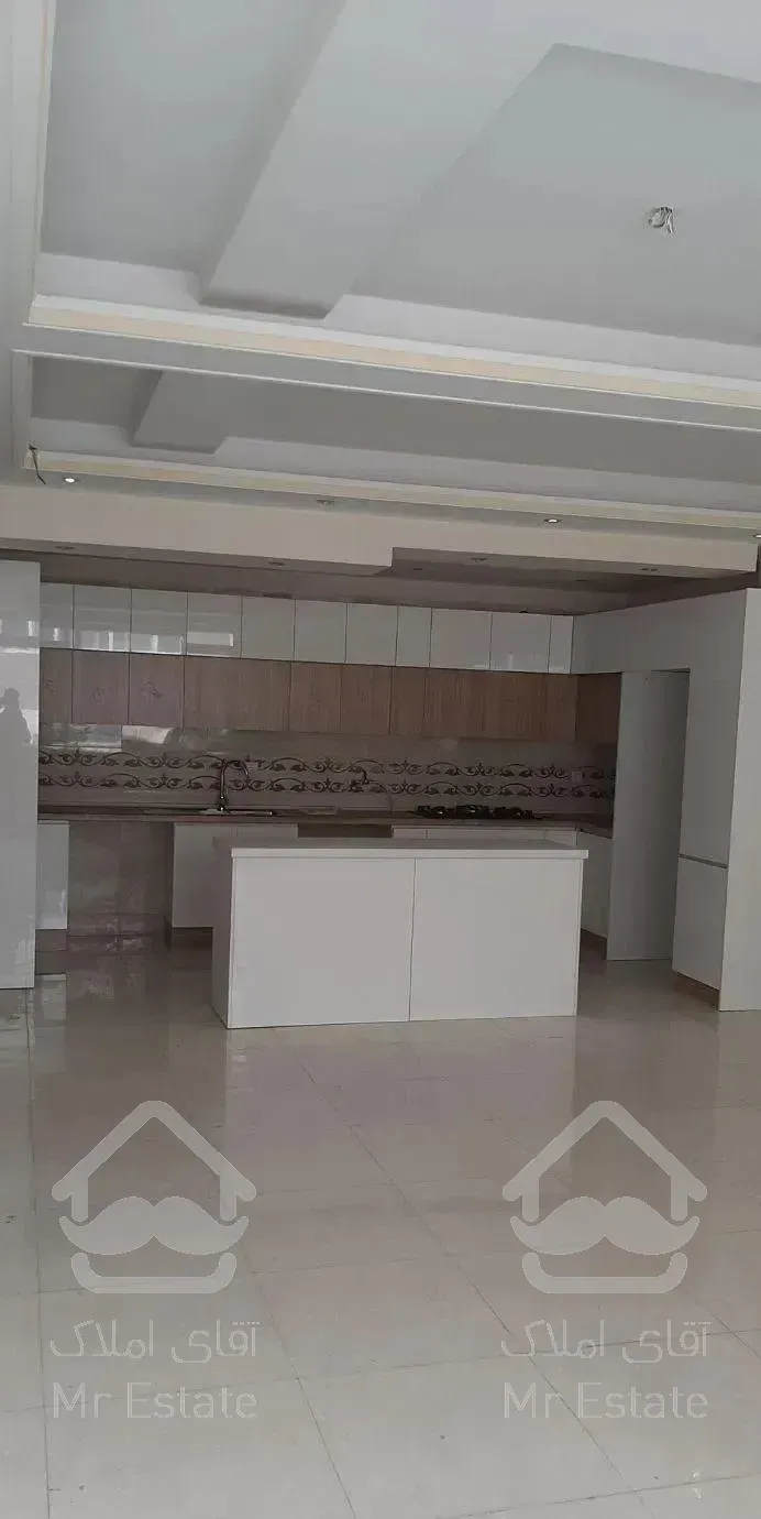 آپارتمان ۱۱۸ متری ، ۲ خواب ، کلید نخورده