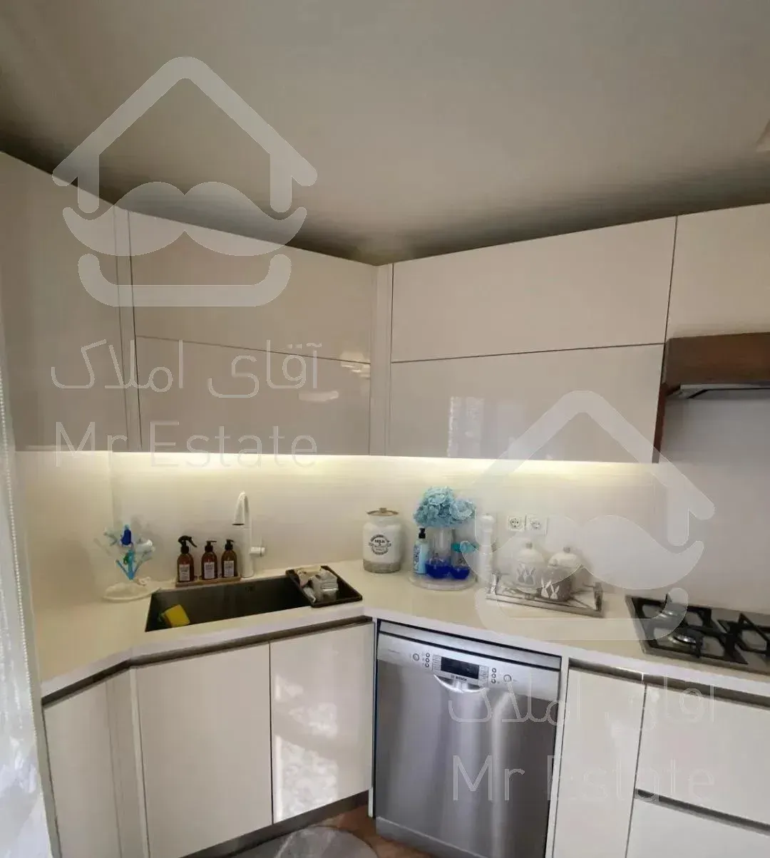 ۱۳۵ متر دو خواب ازگل تاپ لوکیشن /مشاعات آبی فول