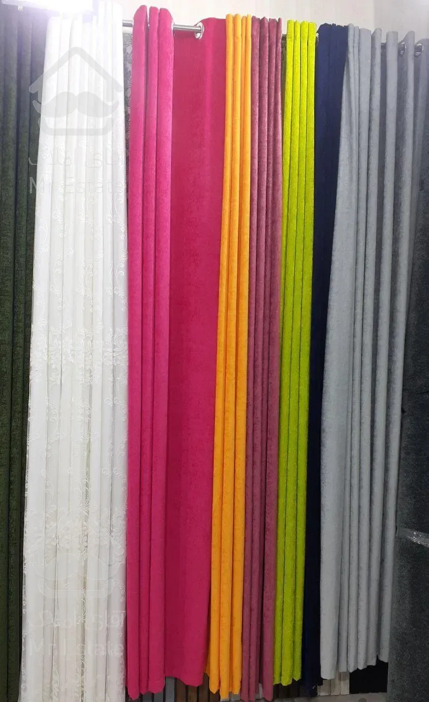 کاغذ دیواری پرده وموکت