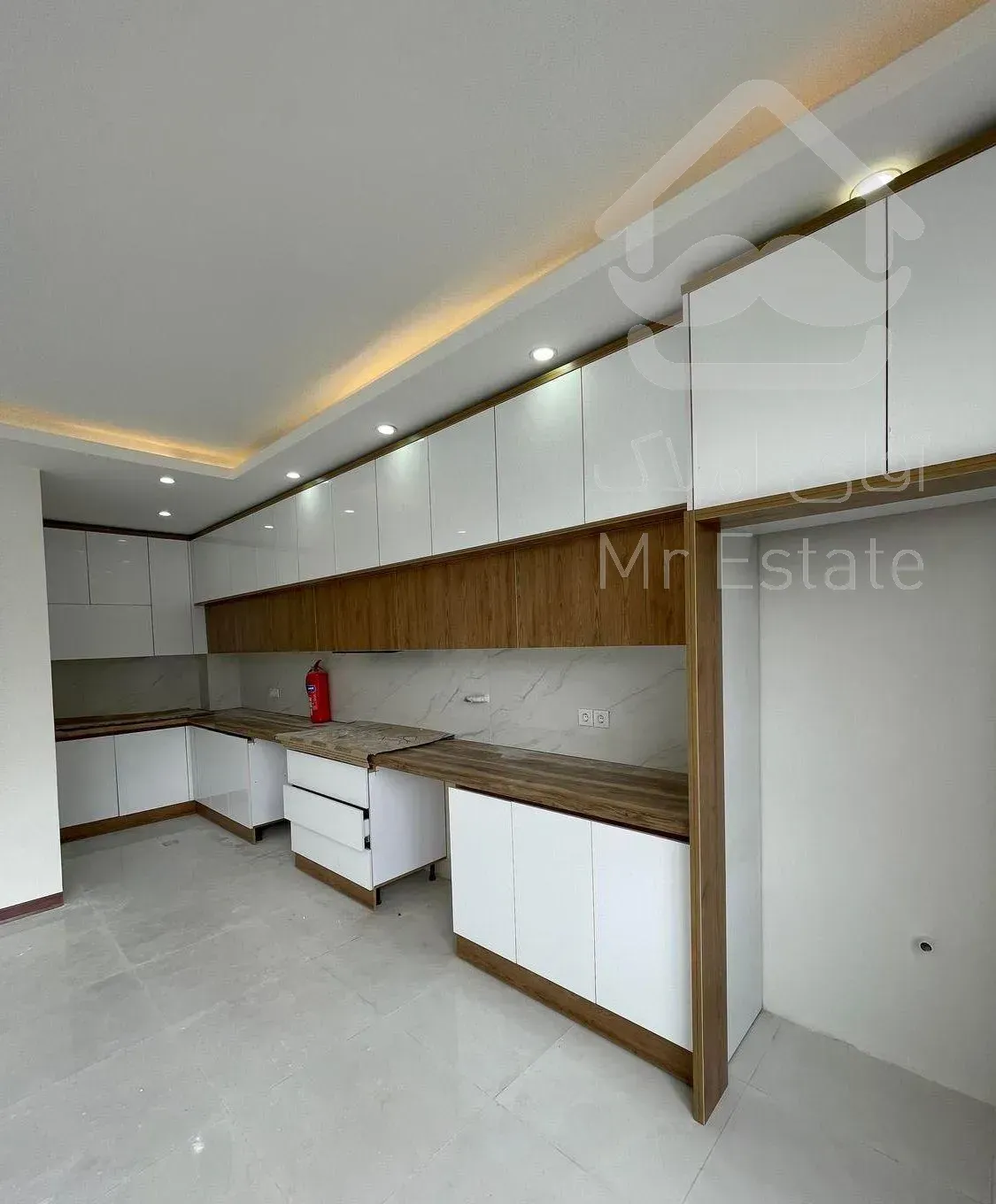 فروش تکواحدی ل*وکس ۱۲۰ متری ویو بینظیر رادیودریا