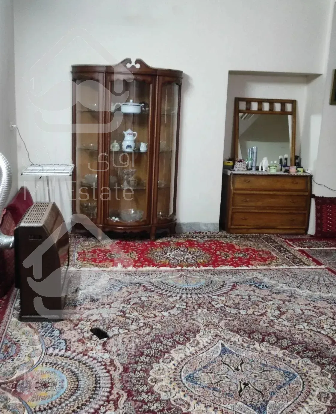 حد فاصله زمانی تا حرم مطهر ده دقیقه پارکینگ