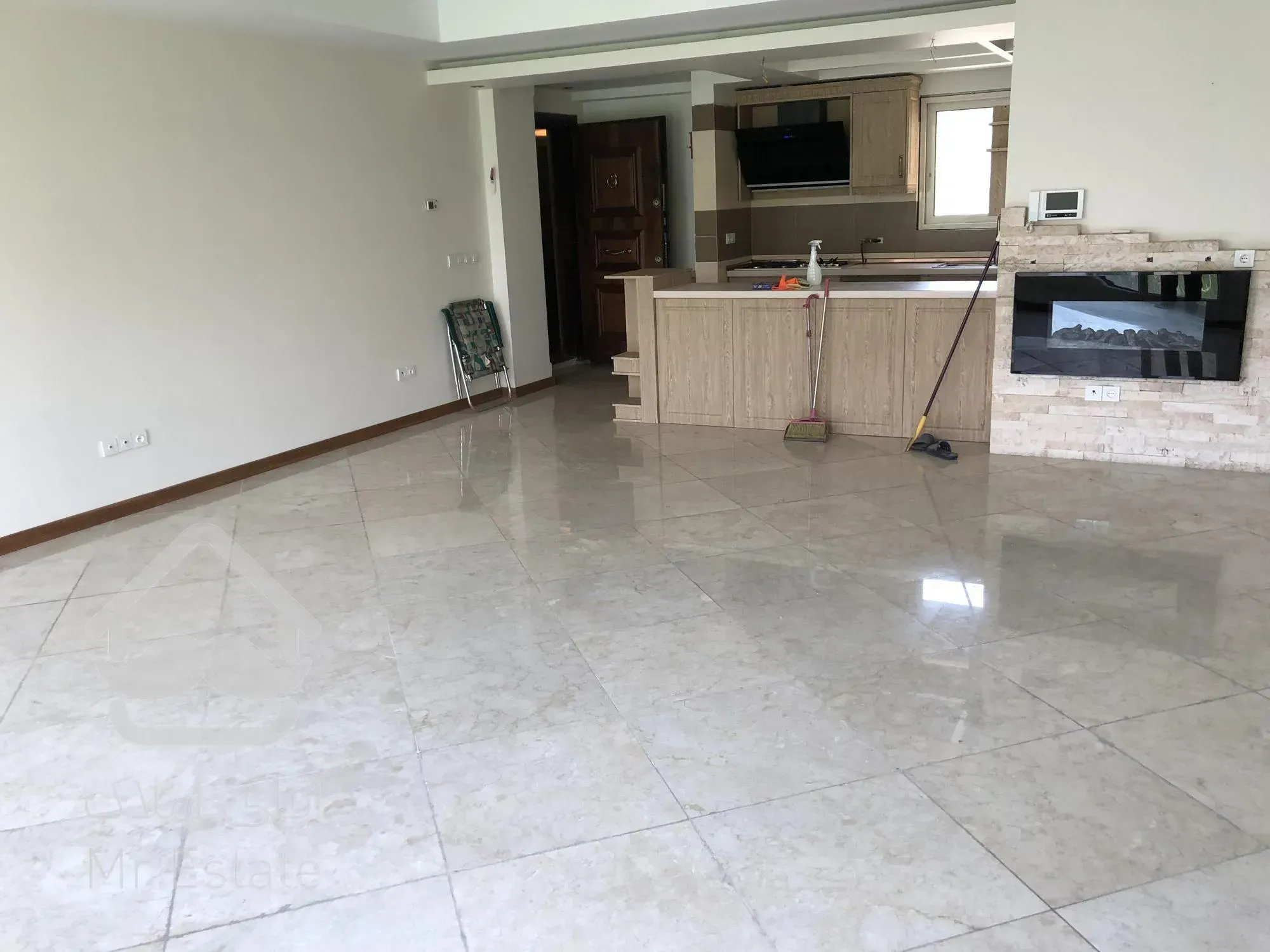 رهن و اجاره آپارتمان ۱۲۵ متری ۲ خوابه فرمانیه