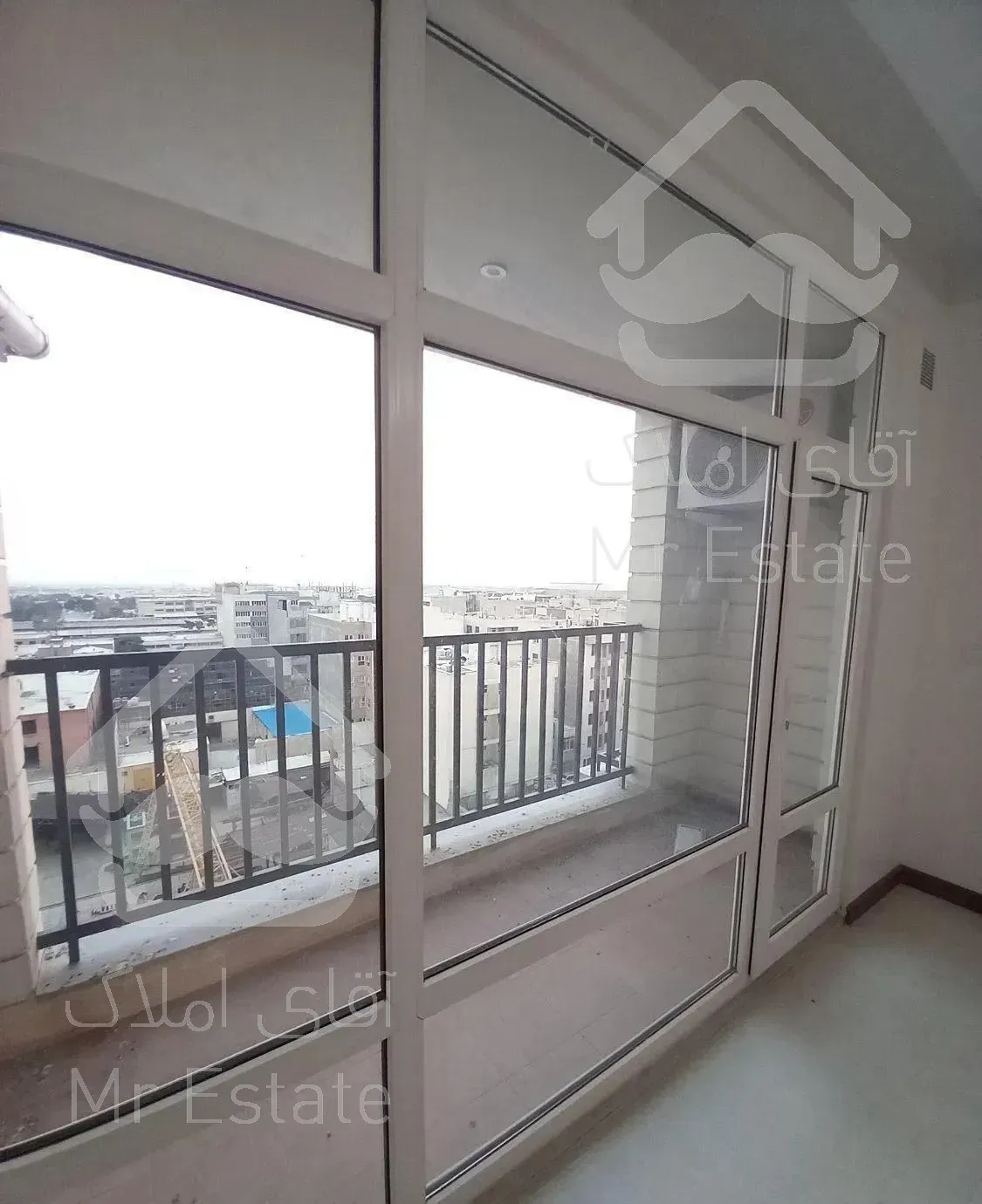 ۱۱۱متر/دوخواب/روبه افتاب/سالن قدی پرده خور/بیمه