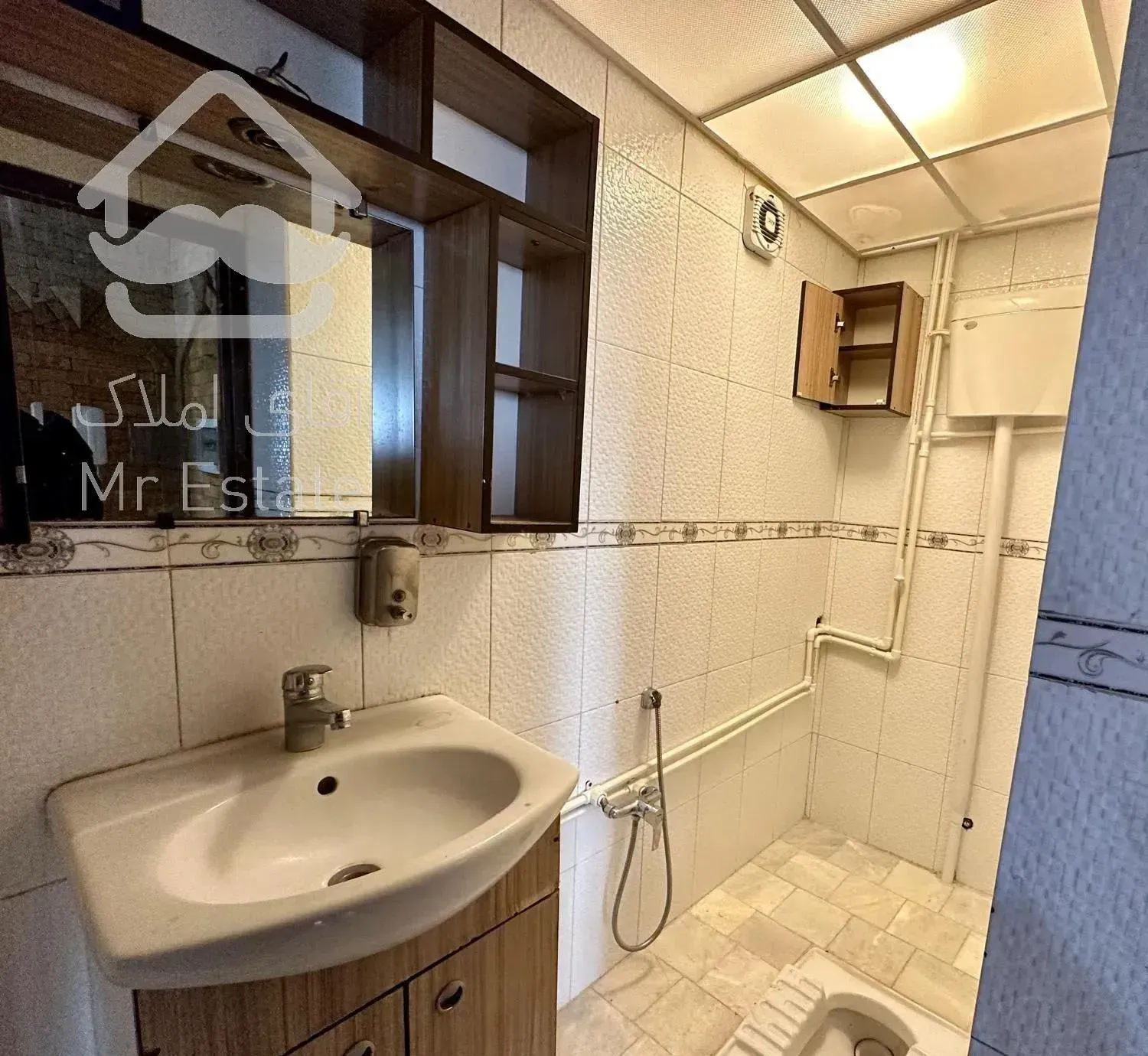 ۱۱۲ متر سه خواب حوالی فردوسی (املاک کالج)