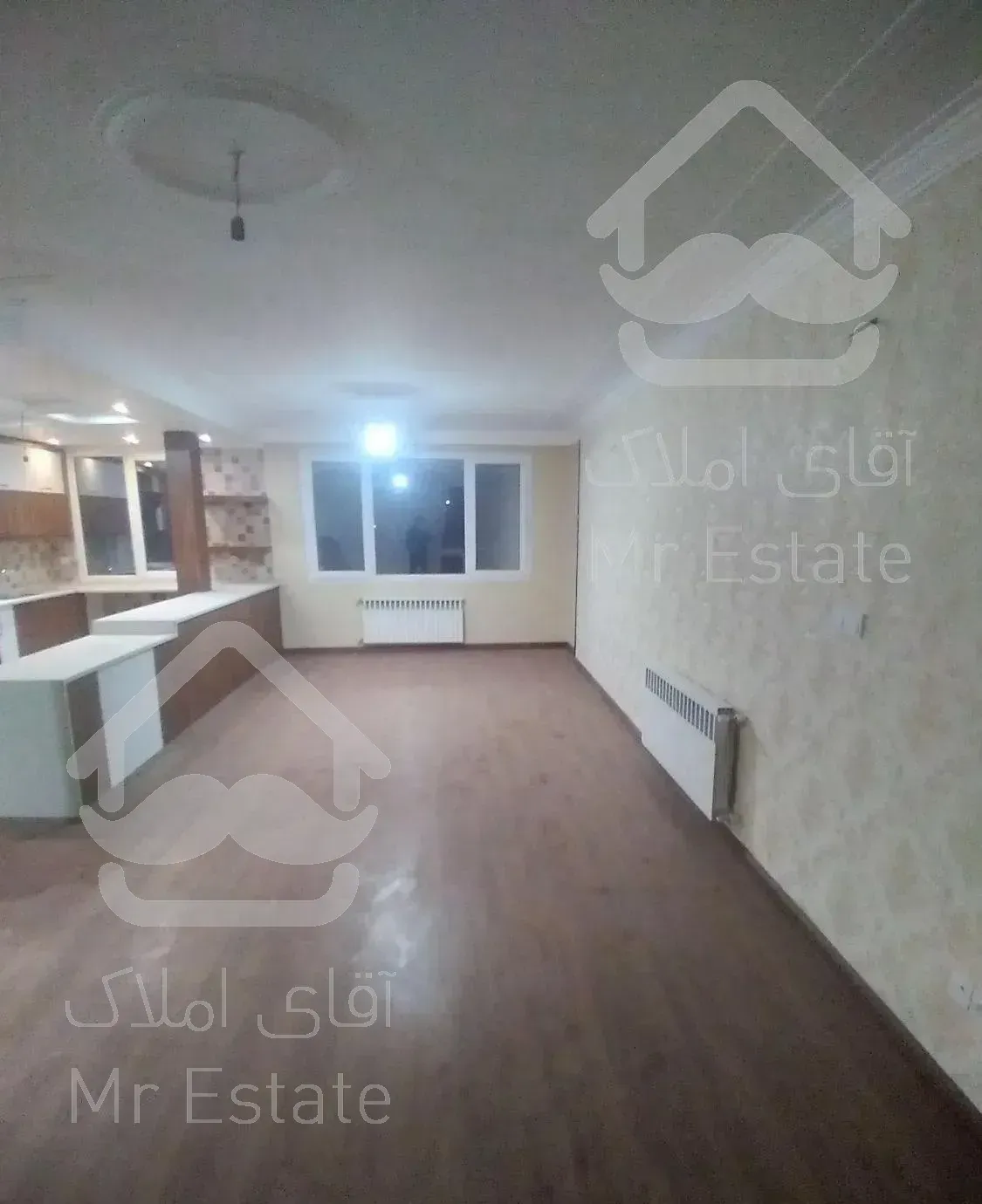 فروش ۳۰۰ متر آپارتمان ۳طبقه سند تک برگ یکجا سولقان