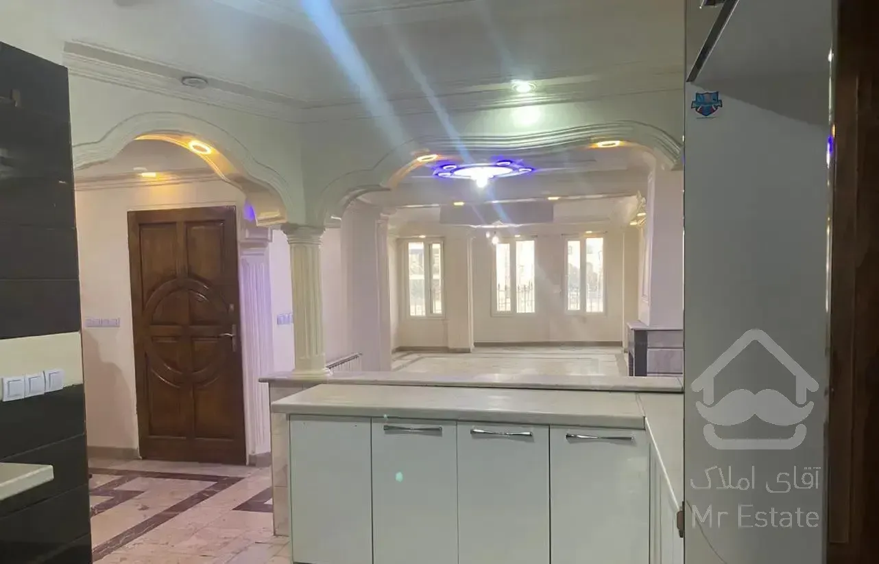 آپارتمان ۳ خوابه جنب نیایش مال