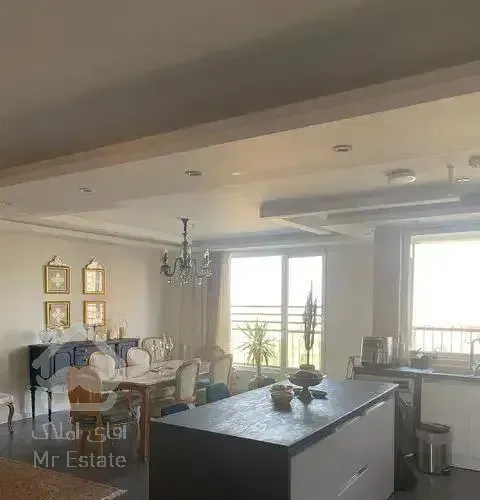 ۹۰ متر اپارتمان شیراز جنوبی  حوالی ونک پارک