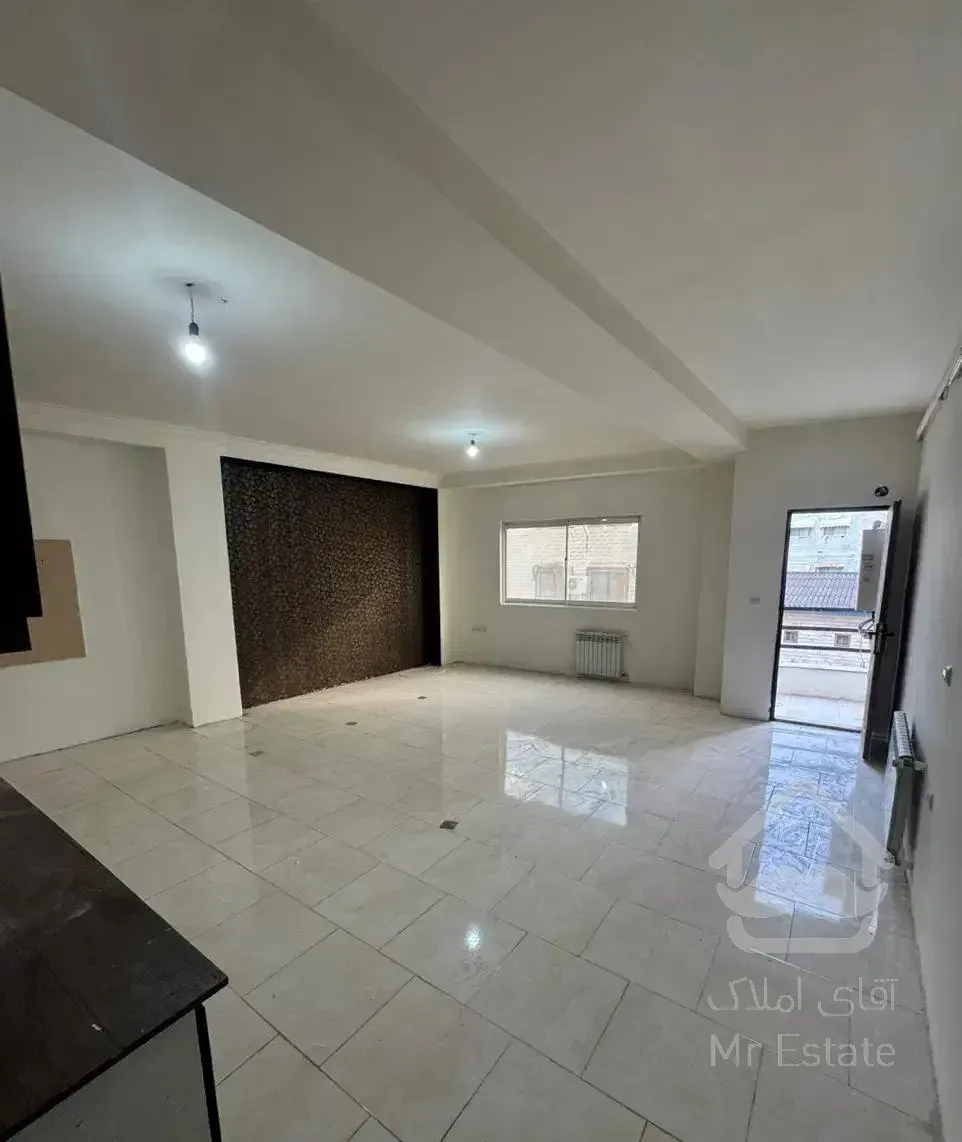 ۹۵متری شیک دریای۶۰ فاصله تا خیابان اصلی ۵۰متر