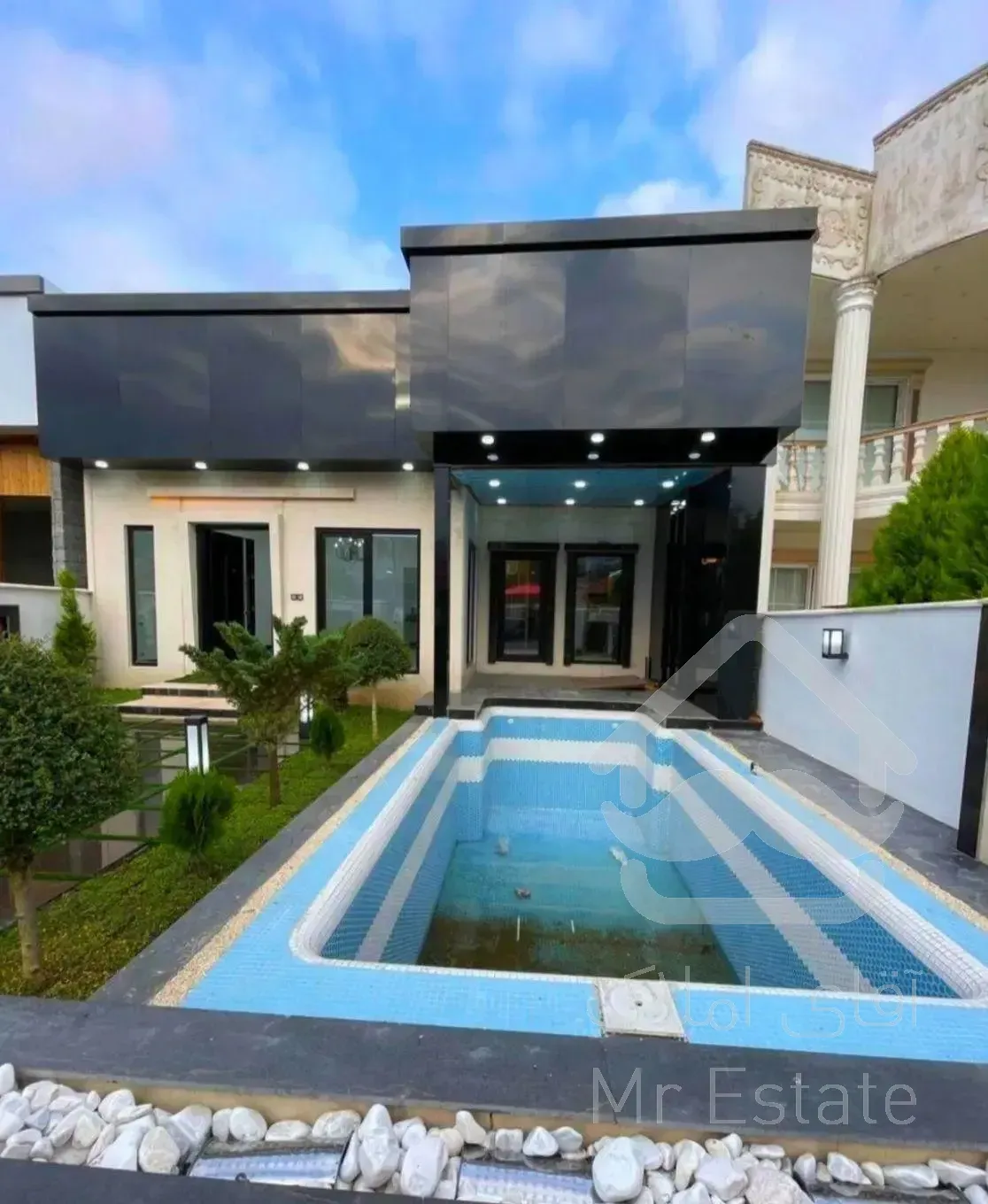 ویلااستخردار220متری/حومه نور