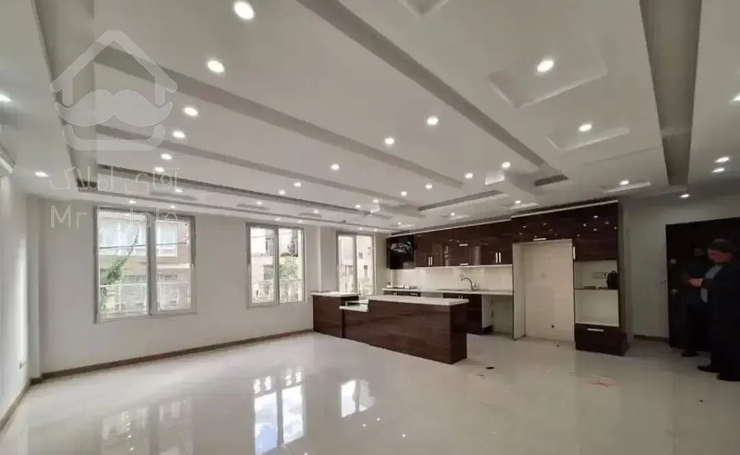 پاسداران/فرخی یزدی/ 125متر/3خواب/نوساز آفتابگیر