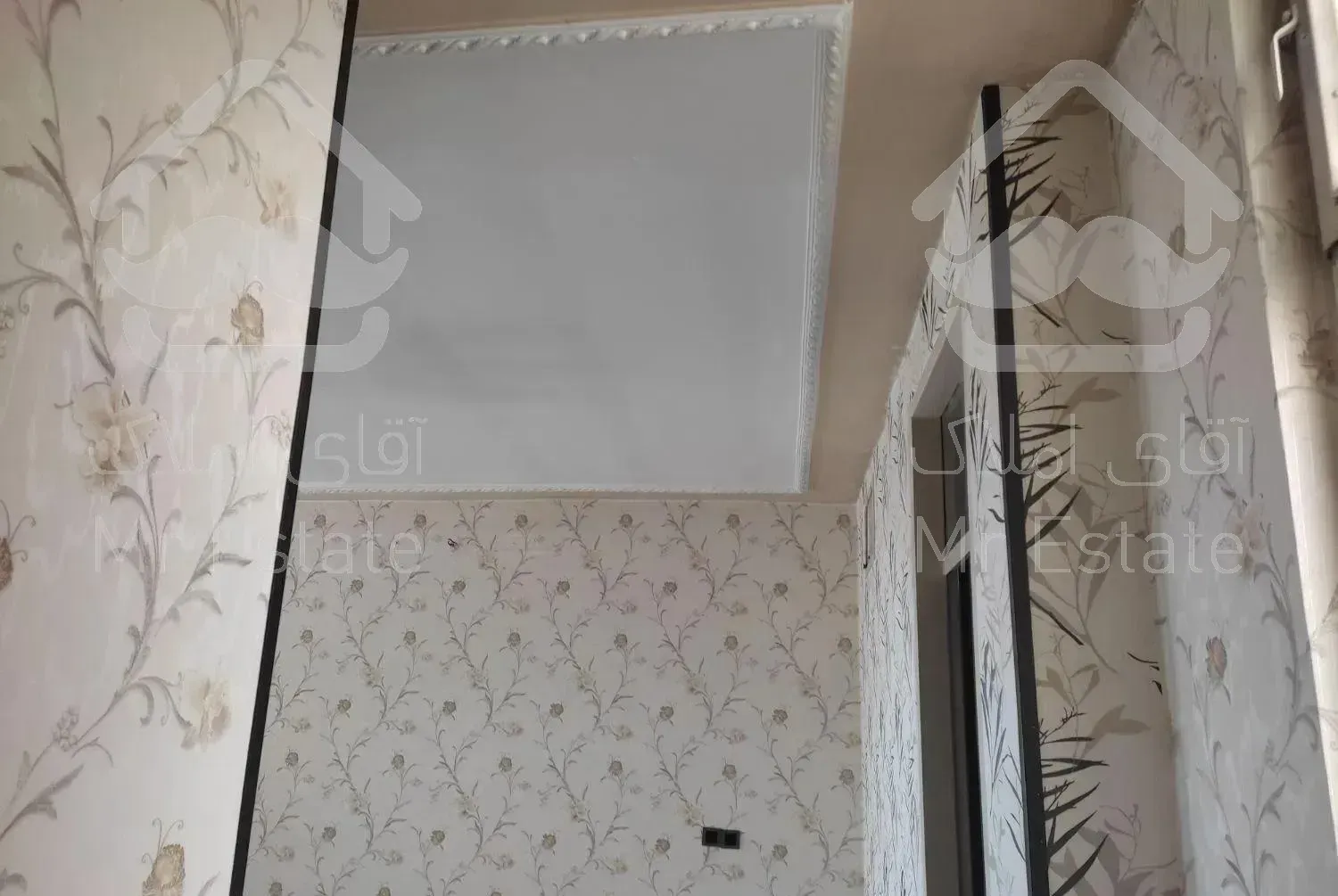 ۷۱متری تخلیه پارکینگ اختصاصی رو به نما چهارم شرقی