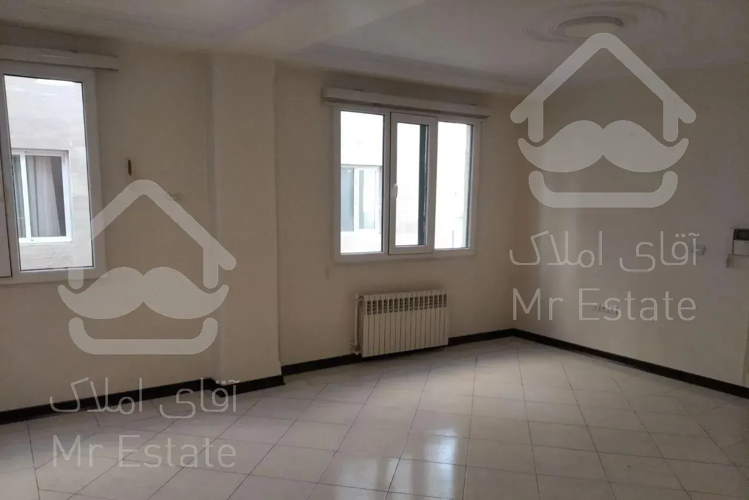 بلوار فرحزادی بالاتر از میدان کتاب گلبرگ سوم