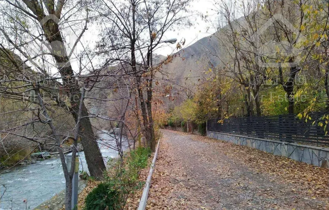 ویلا باغ ۱۰۰۰ متر بر رودخانه جاده چالوس