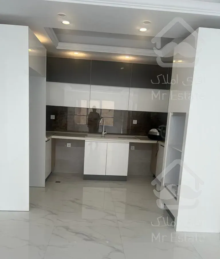 ۸۶متر / کلید نخورده / سراسر نور