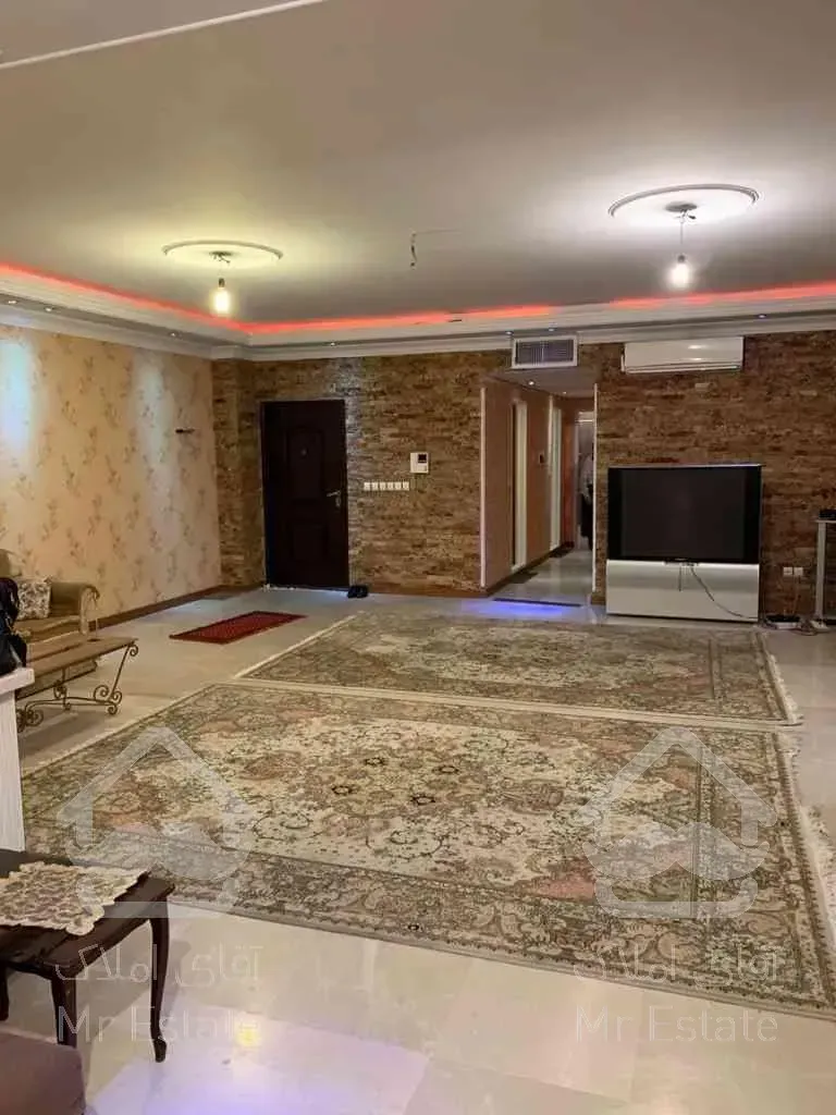 آپارتمان 125 متر / 2 خوابه / 5 ساله / کوی مهران