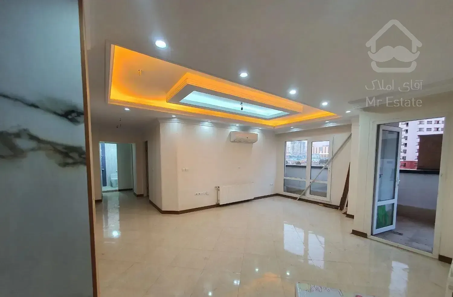 واحد کلید نخورده ۹۸متری برج ژیوان تراس دار