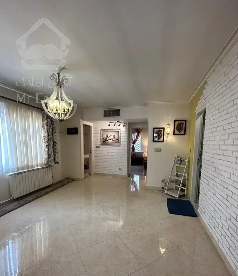 اپارتمان ۱۶۰متری شهرک غرب بدون مشرف