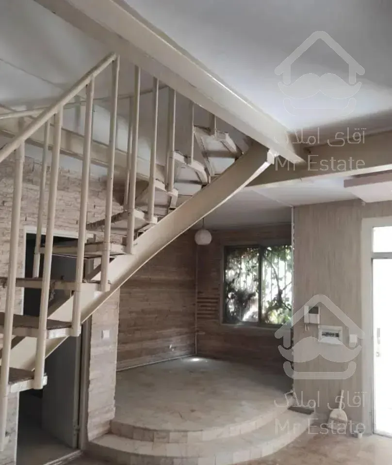 ویلایی دوبلکس پنج خواب 330 متر