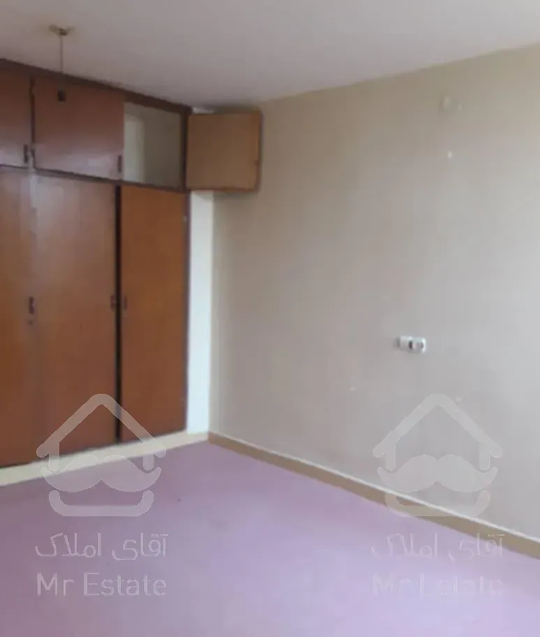 آپارتمان وامدار  200میلیون  خیابان گلشن