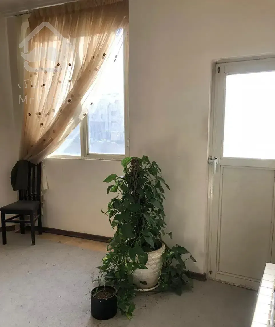 آپارتمان ۱۰۰متر با آسانسور صیاد۸