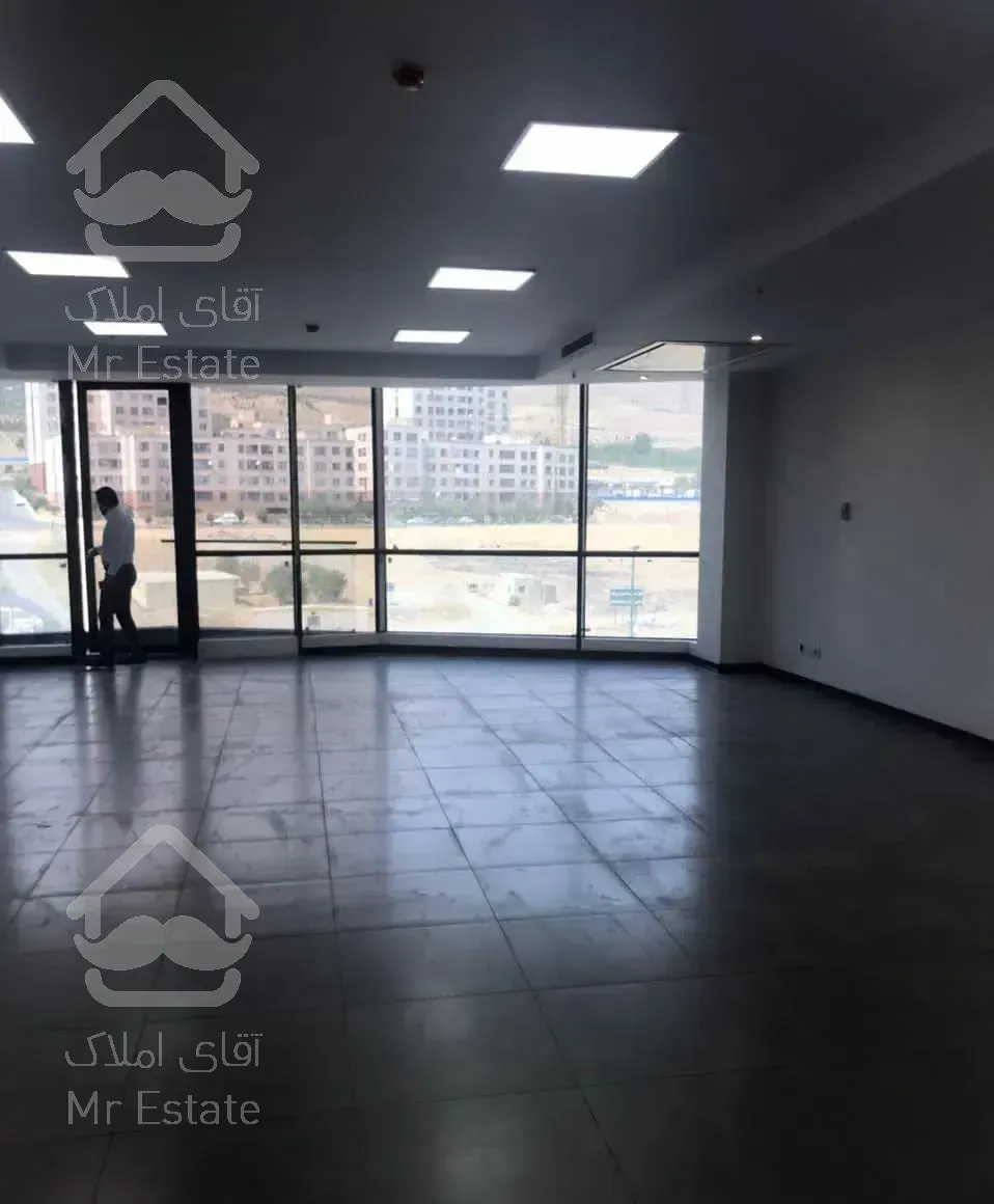 اپارتمان اداری ۸۵ متر  میدان ساحل