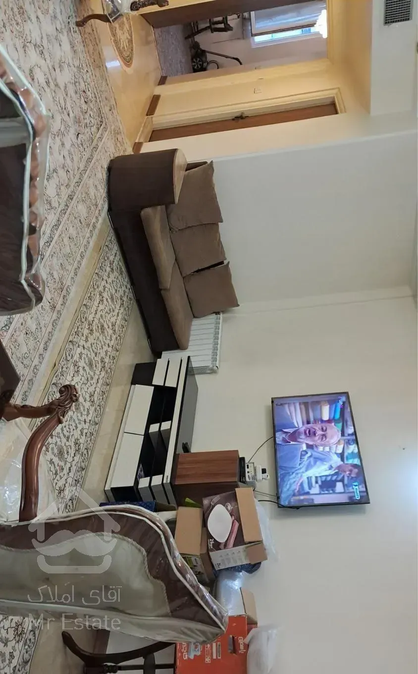 ۹۰متر دو‌خوابه/غربی های سوم/نور‌گیر و‌آفتاب گیر