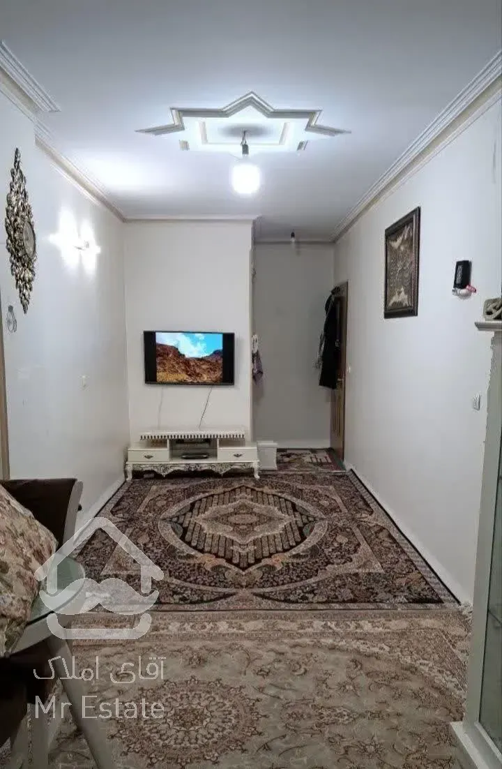 ۴۲ متر نوساخت با پارکینگ غیر مزاحم