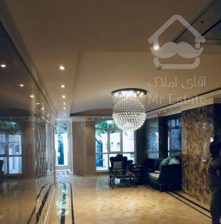 ابتدای نیاوران ۱۴۲متر۲خواب مستر / نوساز + ۳پارکینگ