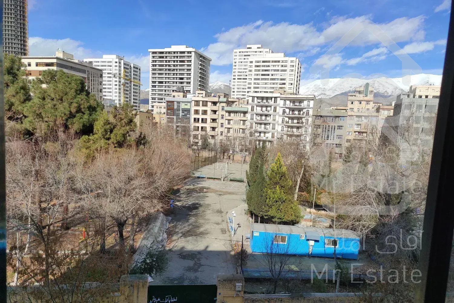 ونک شیراز ۱۹۵ متر ۴ خواب ۴ سرویس (تکواحدی)