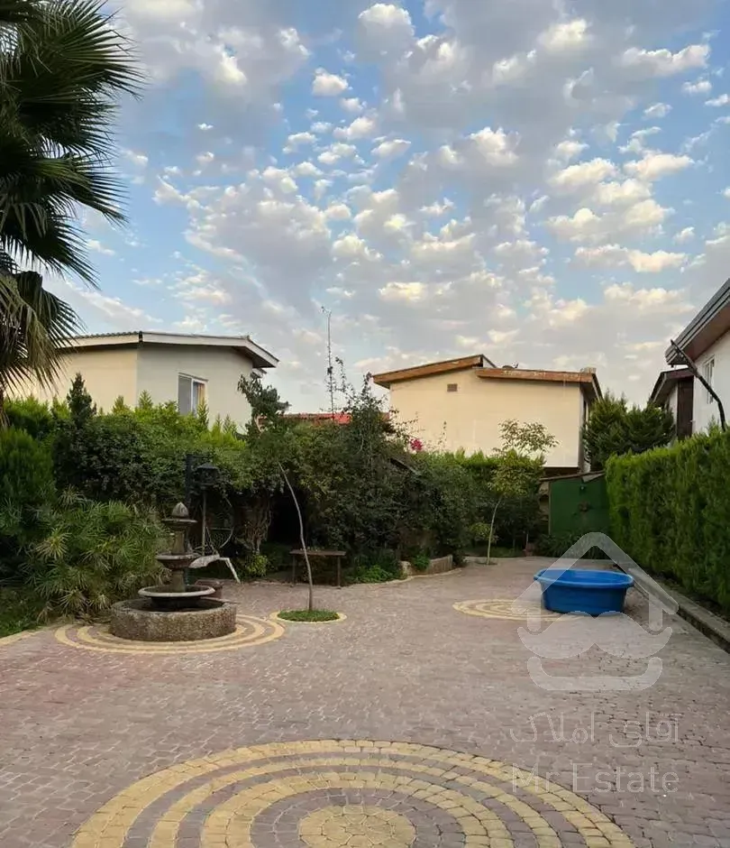 ویلاباغ750متری شهرک اصیل رویان زیر قیمت