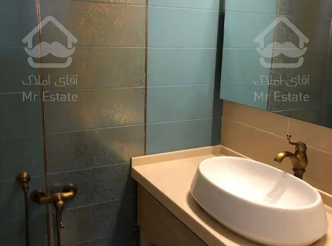 خرید آپارتمان 270 متری فرمانیه شرقی