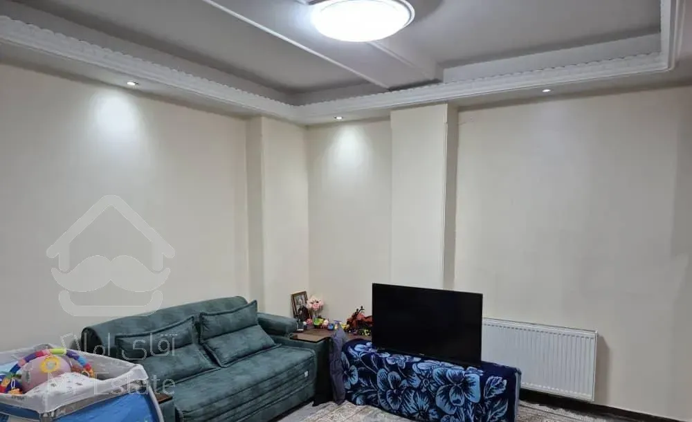 هاشمی / ۴۰متر / ۷ ساله /  دونبش