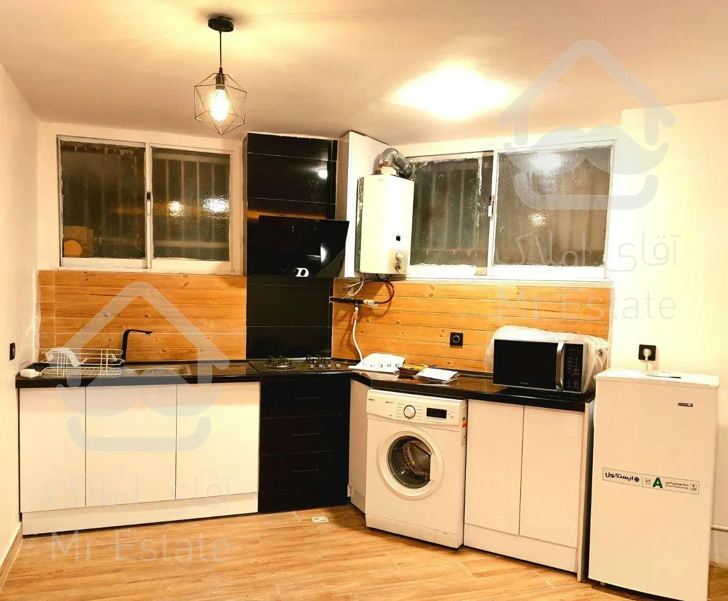 سوئیت شیک مبله با تمامی لوازم. هاشمی، یادگار