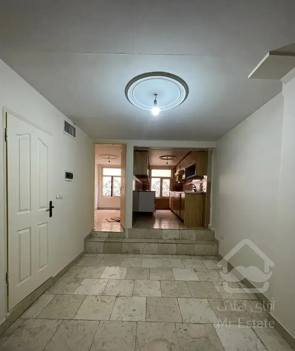 ۱۶ متری دوم جنوبی ۴۴ متر ۱ خواب ط همکف