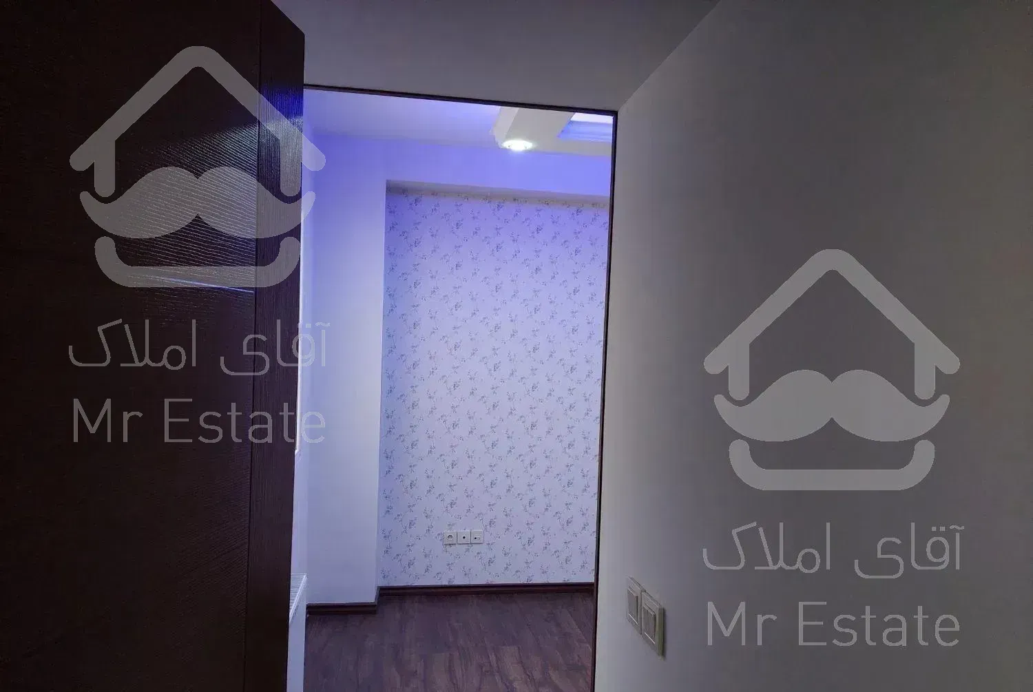 میدان ولیعصر130مترسه خواب کلیدنخورده فول تک واحدی