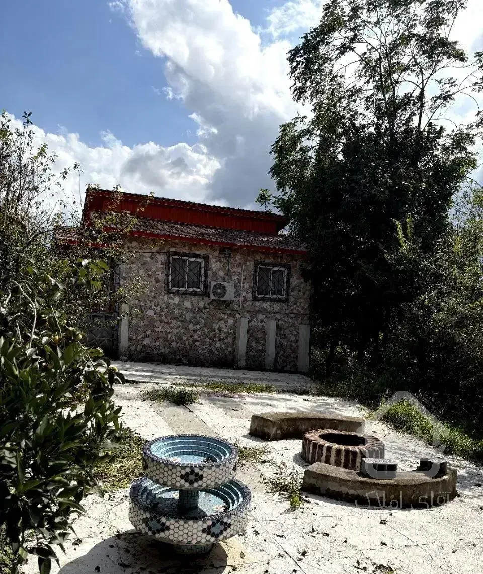 ۵۰۰متر ویلا باغ مدارک کامل** حیاطدار زیر قیمت