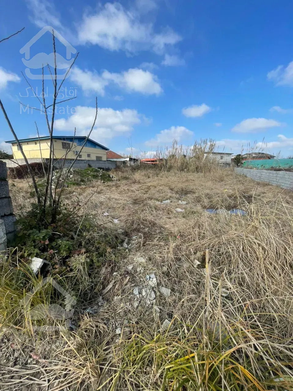 فروش فوری ۳۰۰مترزمین مسکونی مدارک تکمیل