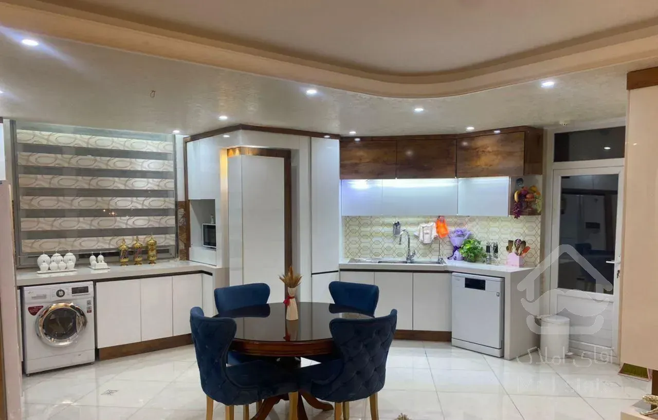 فروش فوری واحد 160 متری 3 خواب بلوار مصطفی خمینی