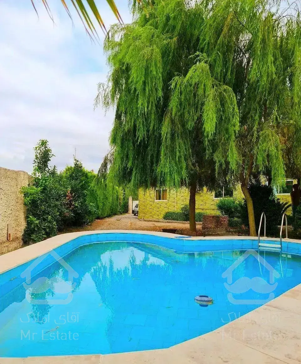 ویلا باغ ۵۰۰ متری استخردار . سند تک برگ