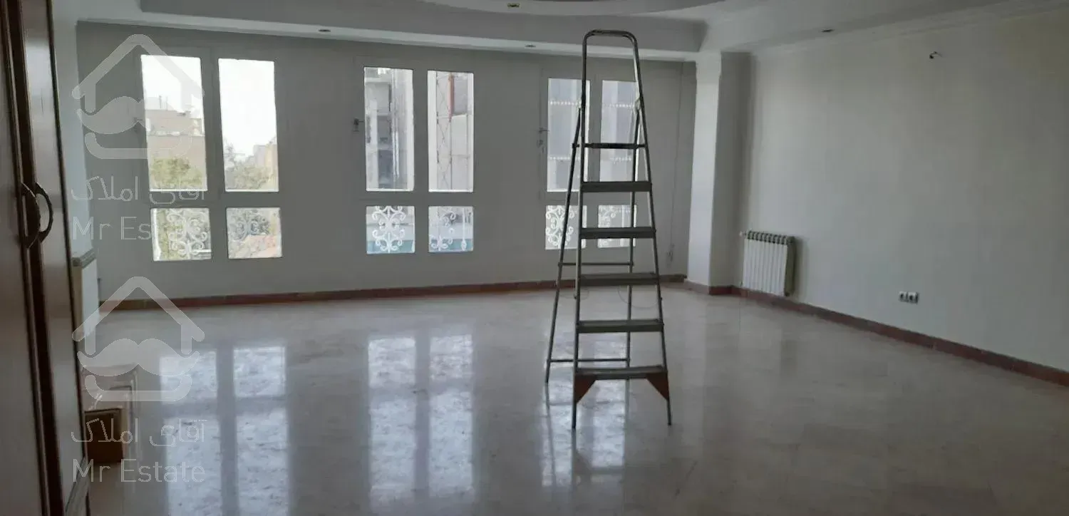 ظفر بلوار آرش ۲۰۰متر ۳خواب با ۲ پارکینگ