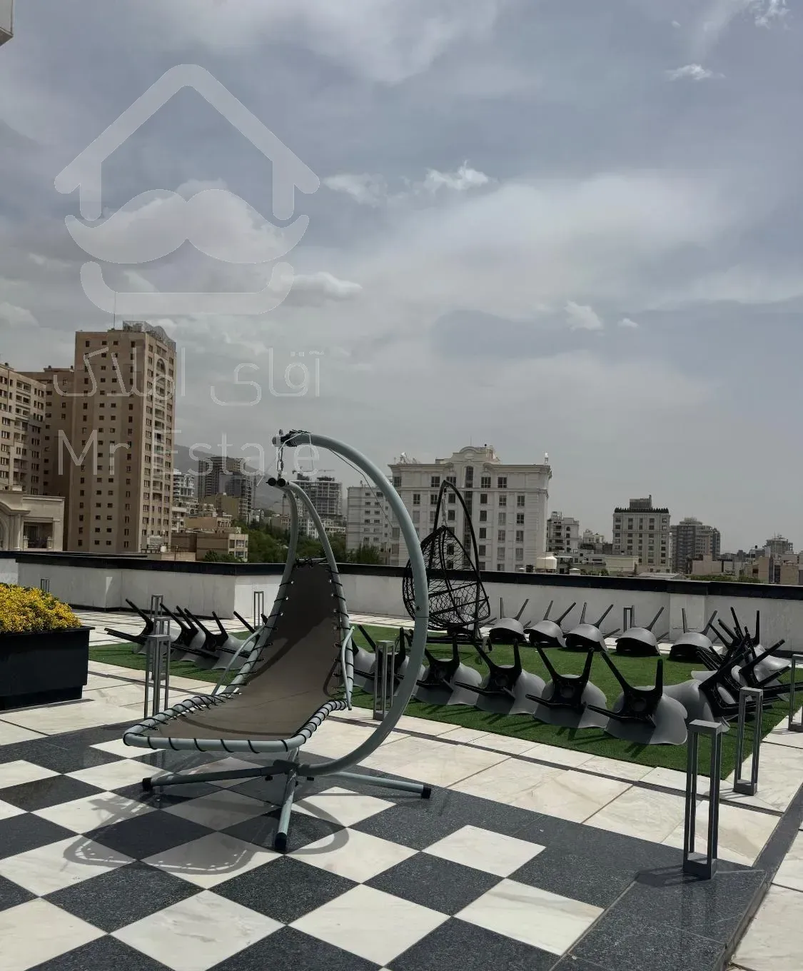 فروش آپارتمان ۱۳۰متر دزاشیب ۲پارکینگ