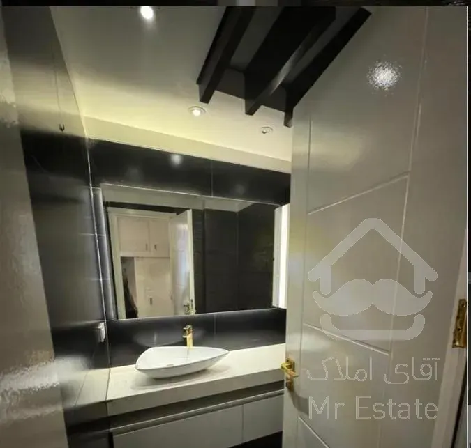 فروش آپارتمان ۱۸۶ متری ۳ خوابه در دارآباد