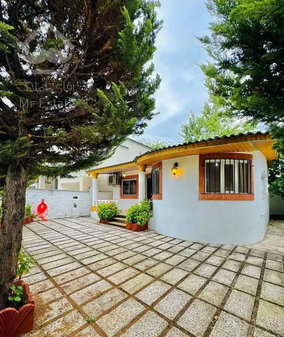 ویلا باغ مستقل دنج و سرسبز با سند تک برگ (جنگلی)