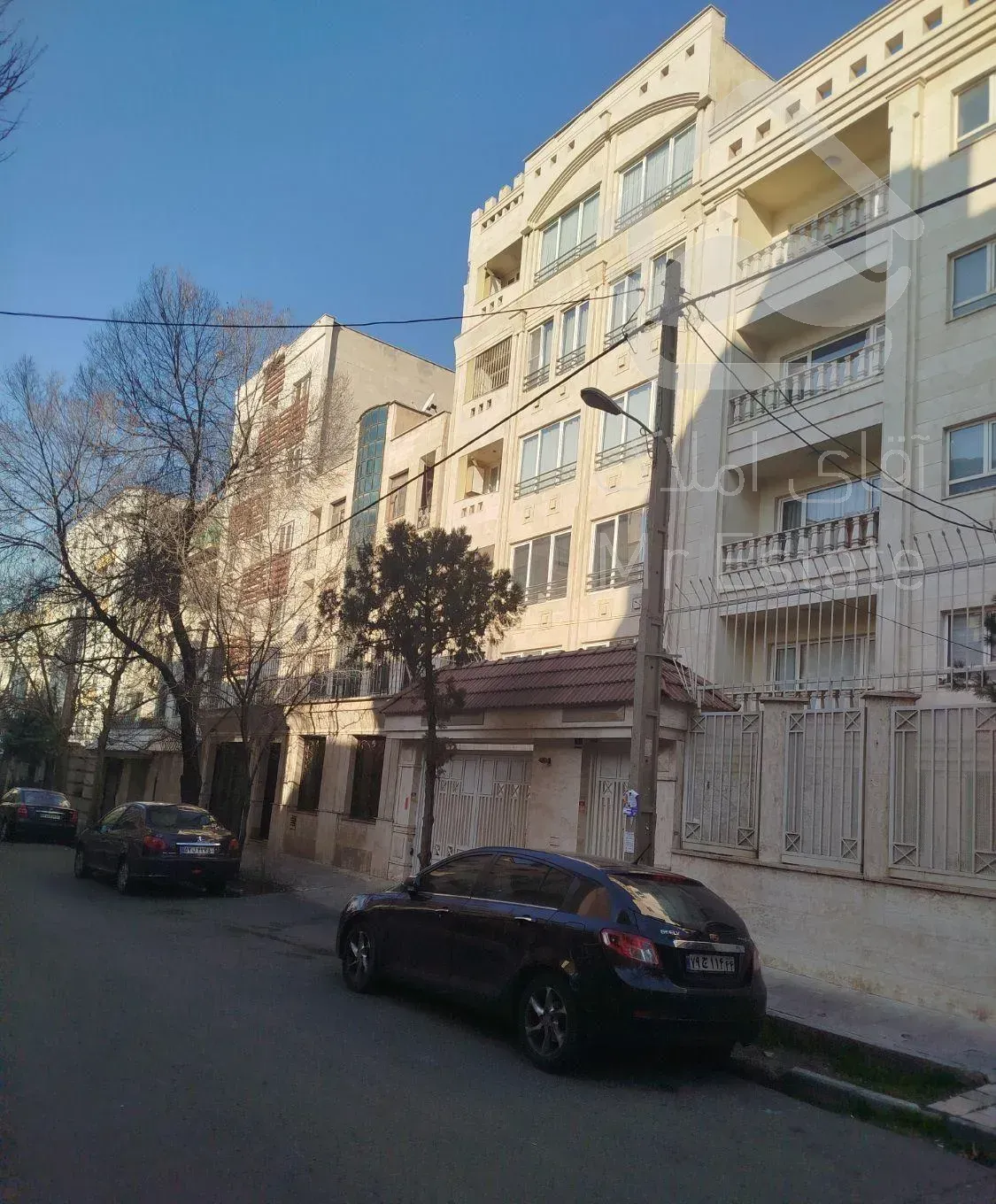 سعادت آباد ۱۳۰ متر صرافهای شمالی