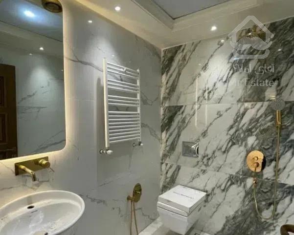 ۱۰۵ متر دو خواب کلید نخورده دو پارکینگ سندی