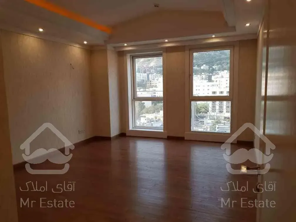 خرید آپارتمان ۲۴۰ متری نیاوران