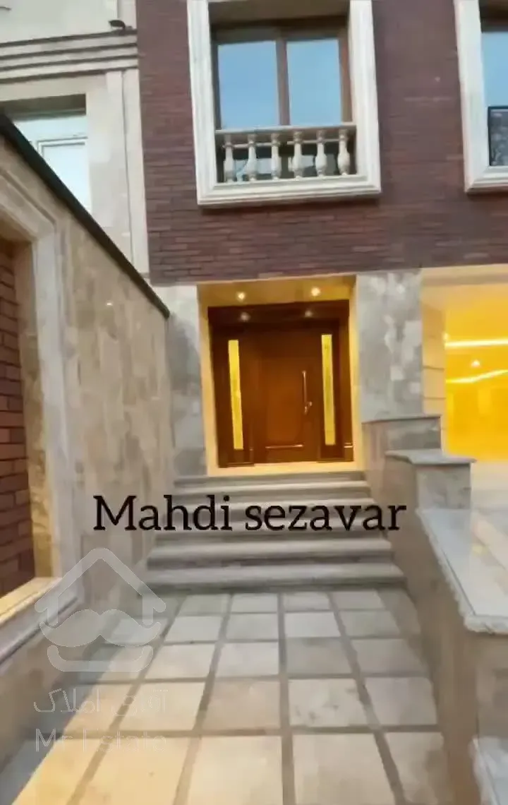 ۲۲۵متر تکواحدی ۳خوابه فول امکانات