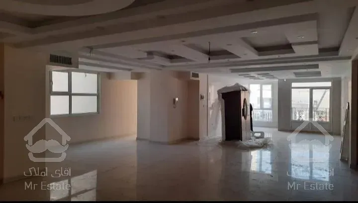 آپارتمان ۱۵۰متر در داراباد