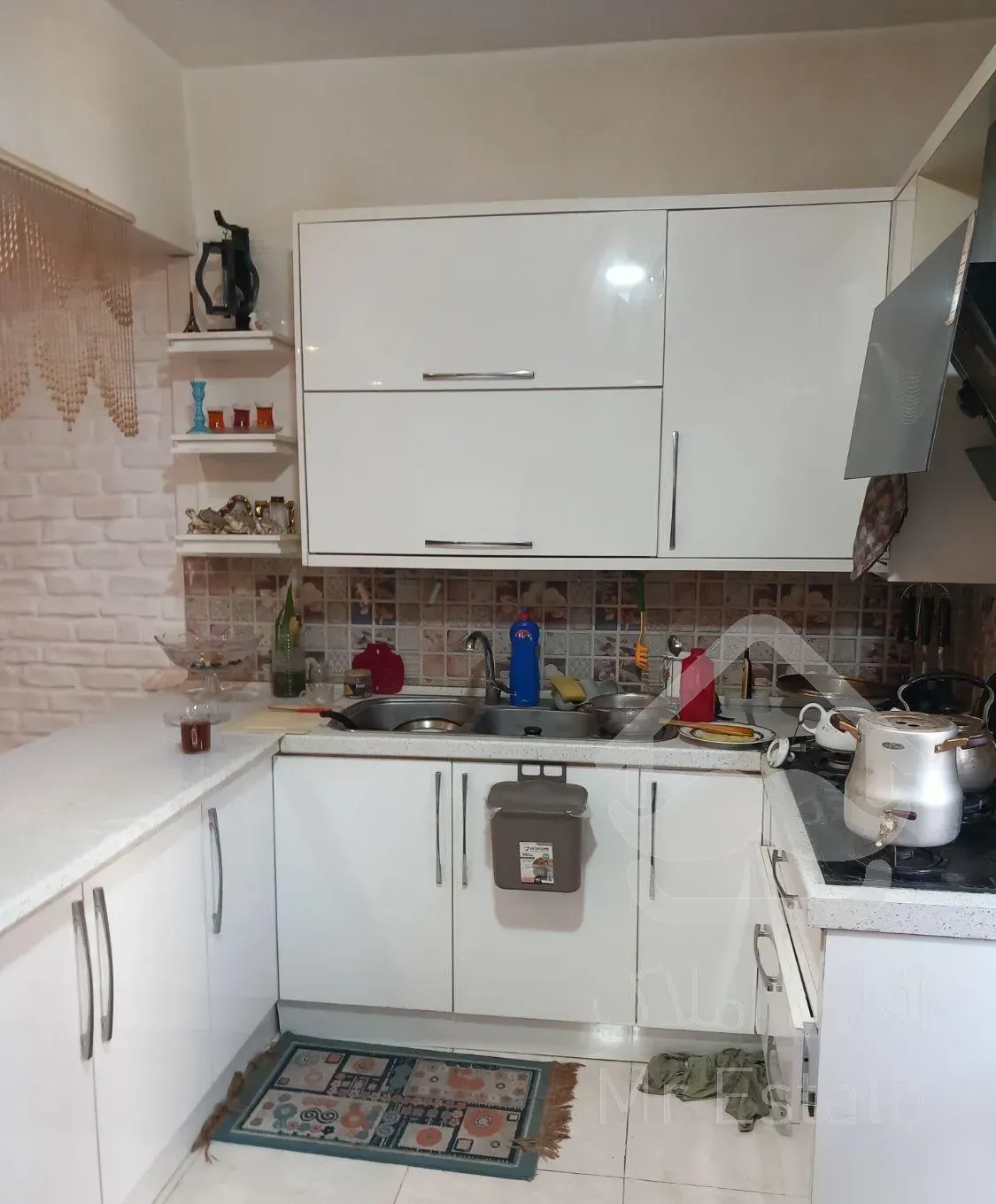 ۸۲ متر ۲ خواب  تکواحدی طبقه‌ ۲ ستارخان